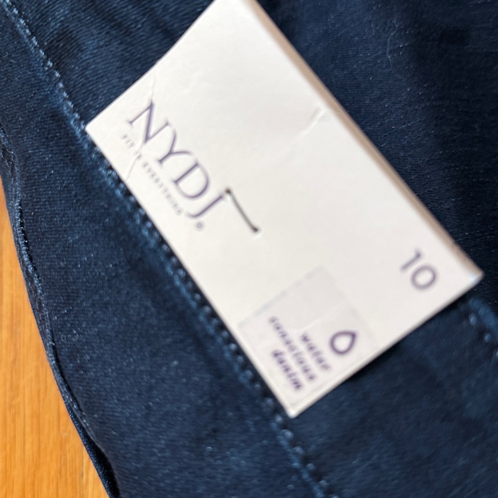 NYDJ wide leg blue jeans 10/32”inseam P01 - Picture 3 of 6
